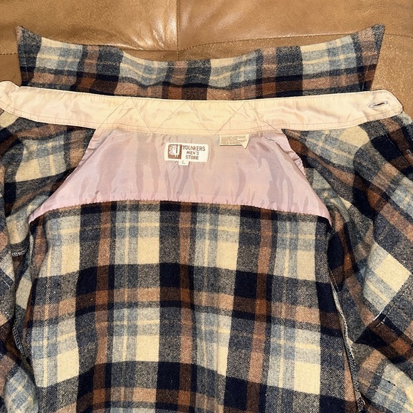 Shirt Jacket size L 85% wool; 15% nylon; Younkers Men’s Store - Picture 4 of 7